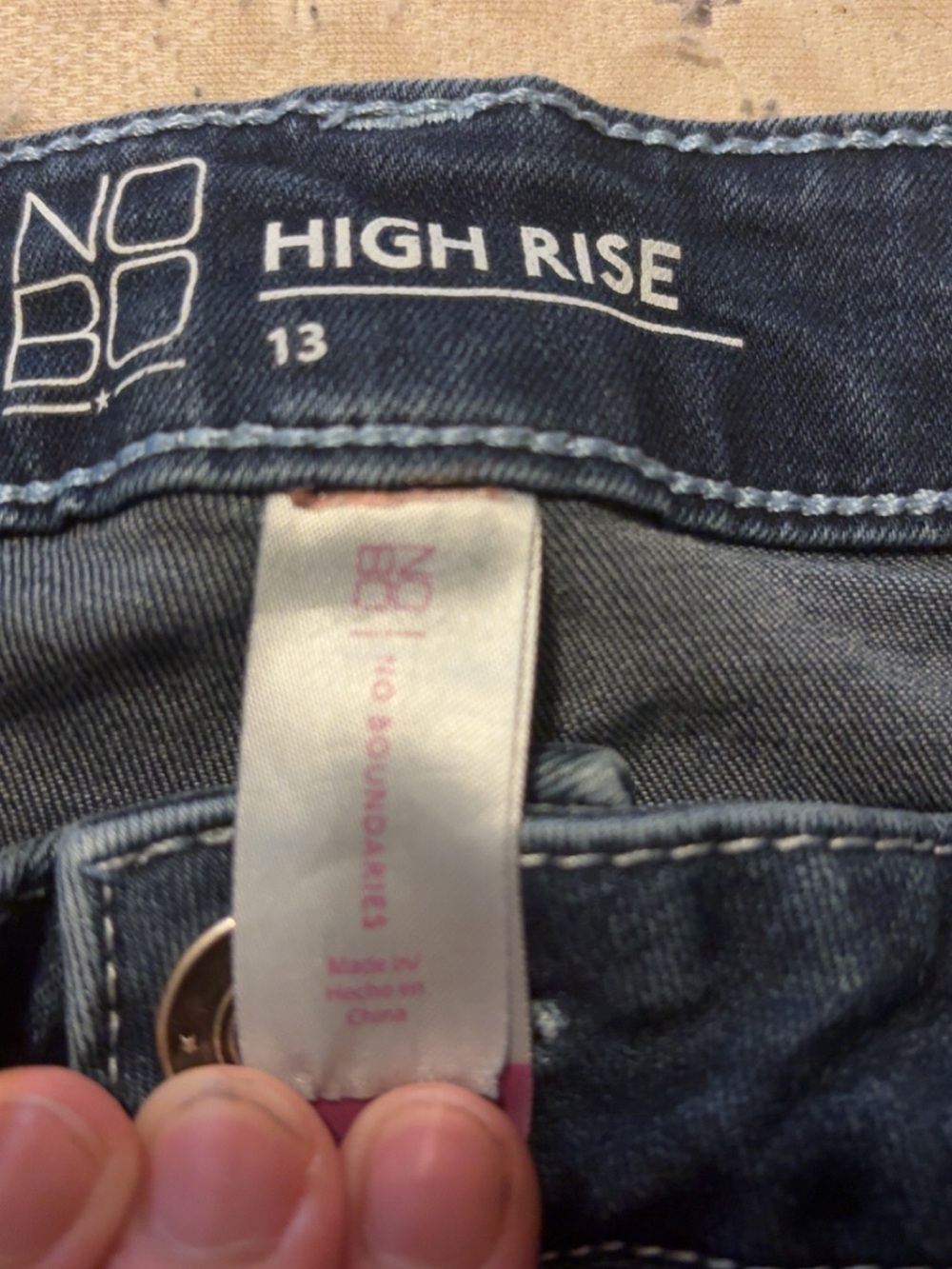 No Boundaries High Rise Women's Jeans - Dark Blue Denim